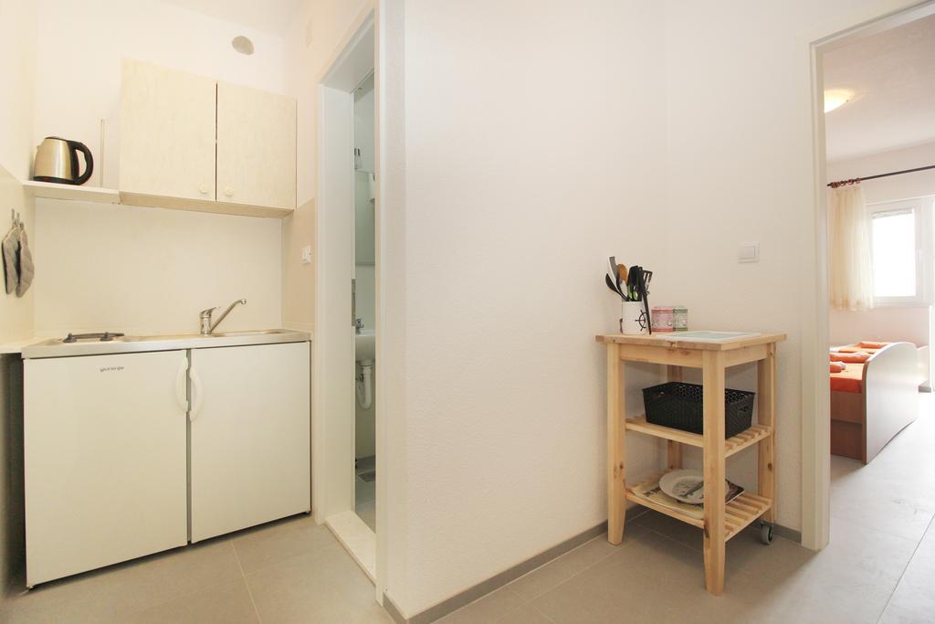 Stanicicke Apartments Baška Voda المظهر الخارجي الصورة
