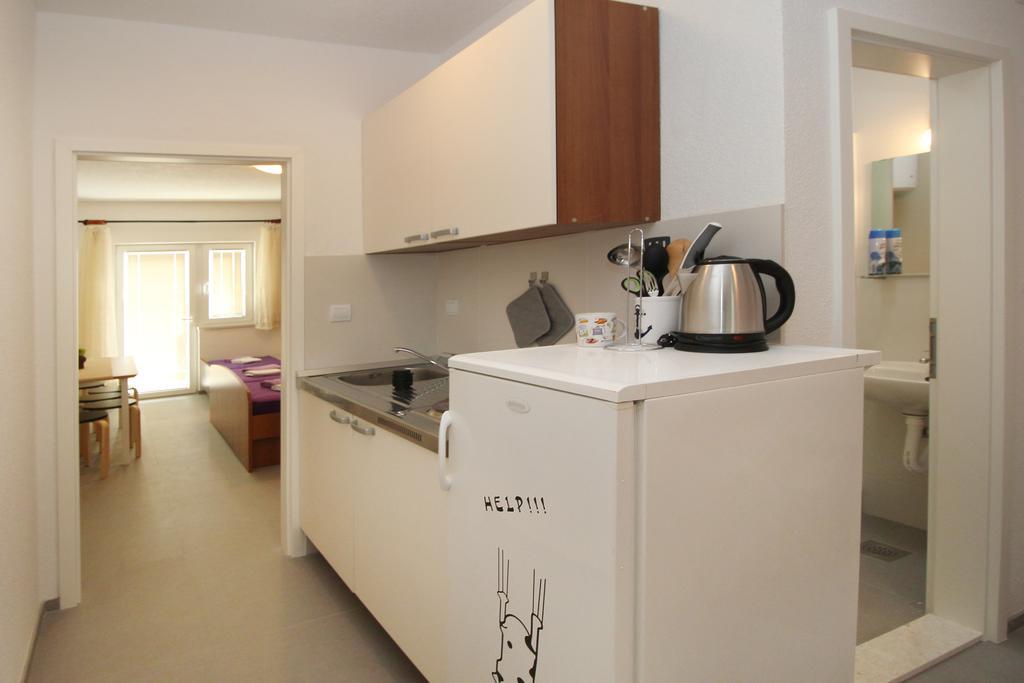 Stanicicke Apartments Baška Voda المظهر الخارجي الصورة