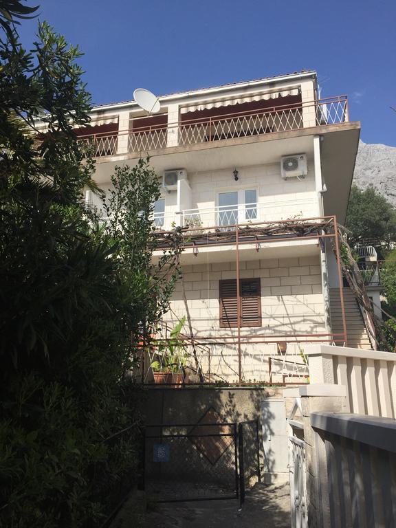 Stanicicke Apartments Baška Voda المظهر الخارجي الصورة